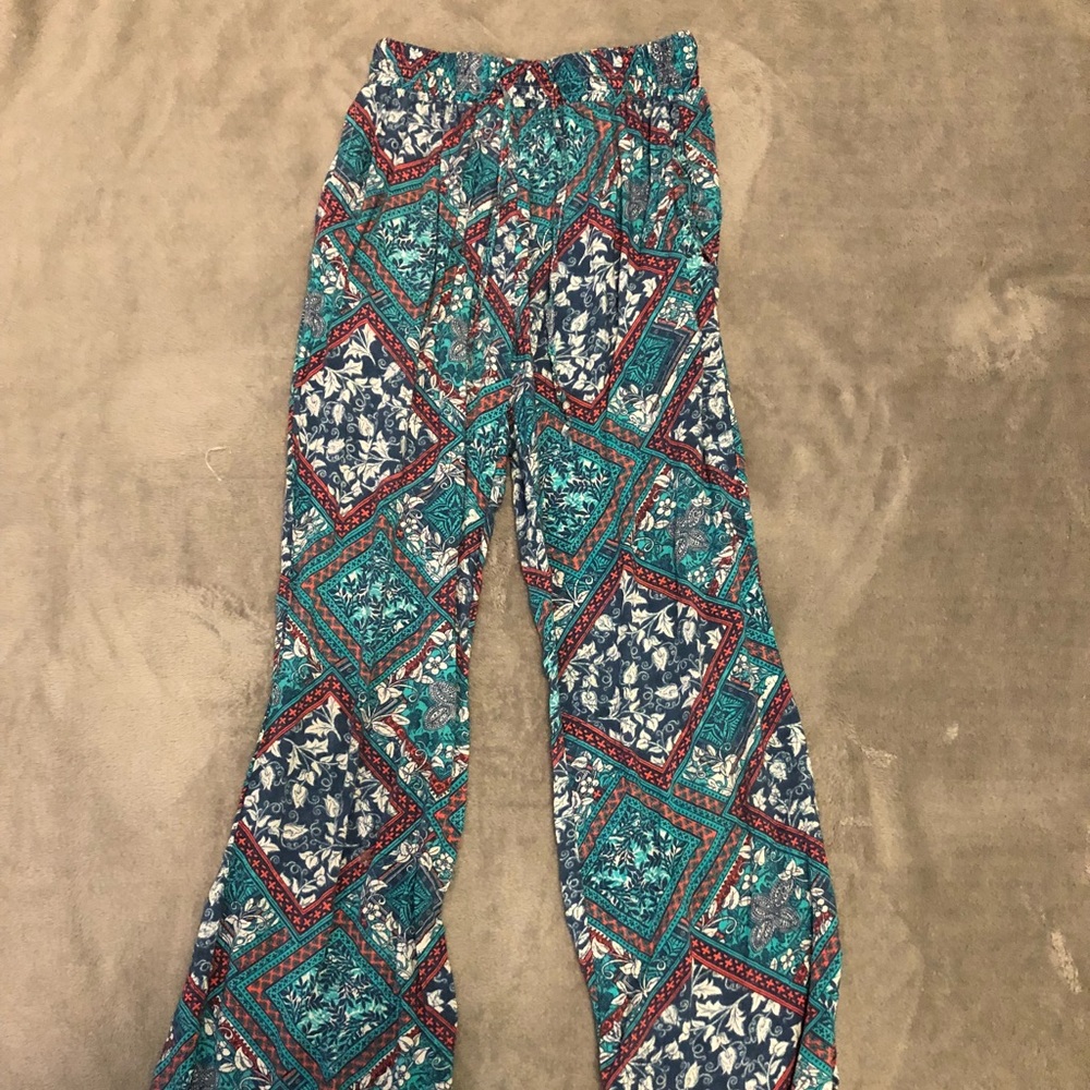 CUTE flowy beach pants w/ pockets